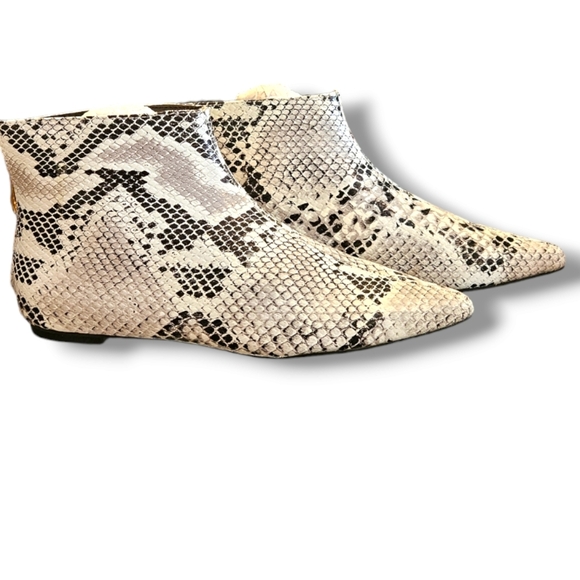 Snakeskin ankle boots - Picture 7 of 7